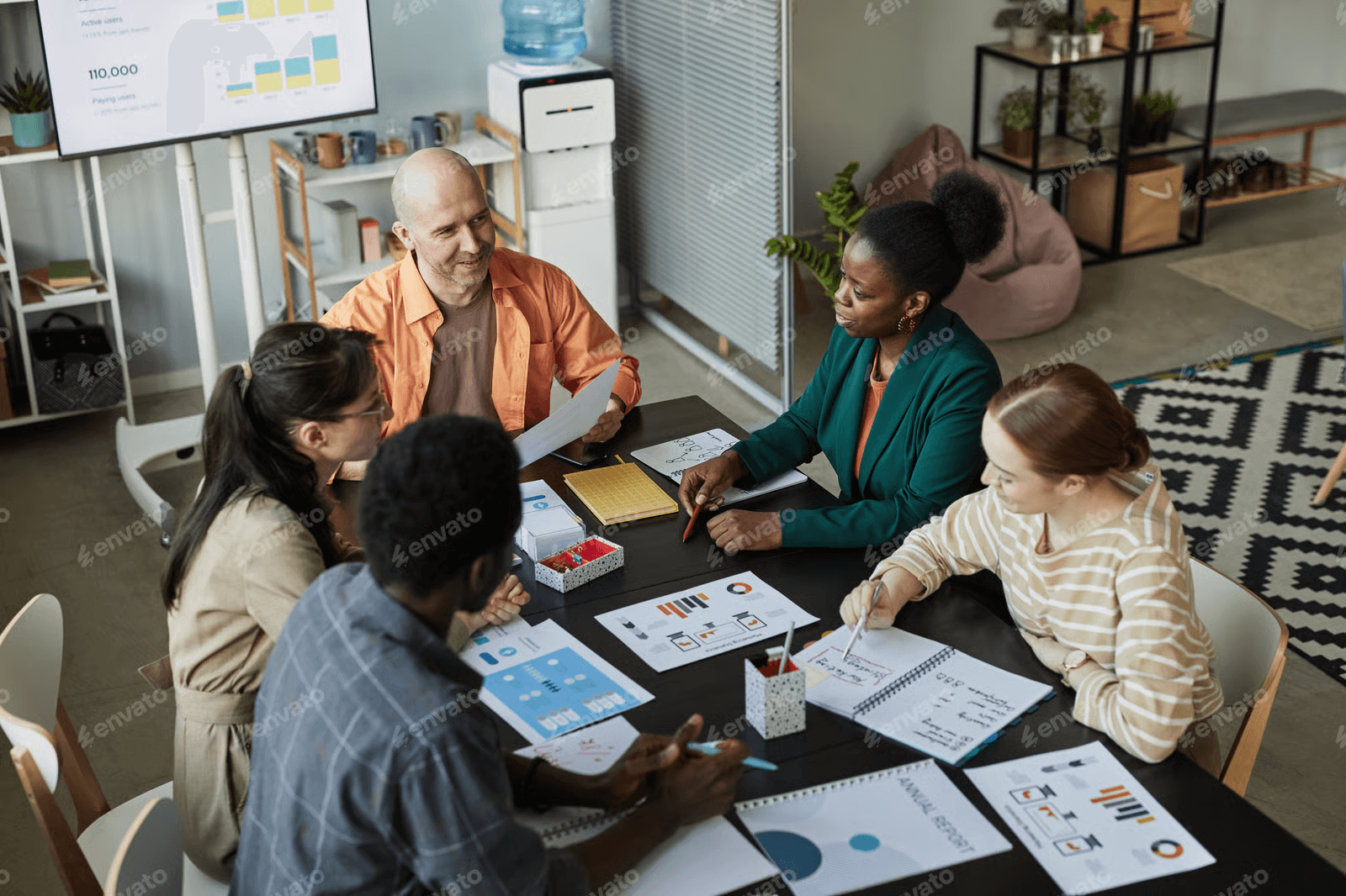 B2B Buyer Journey in 2025: New Data & Trends You Can’t Ignore